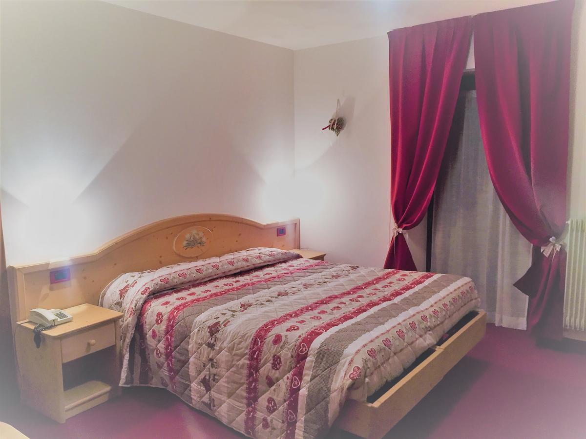 Hotel Tosa Madonna Buitenkant foto